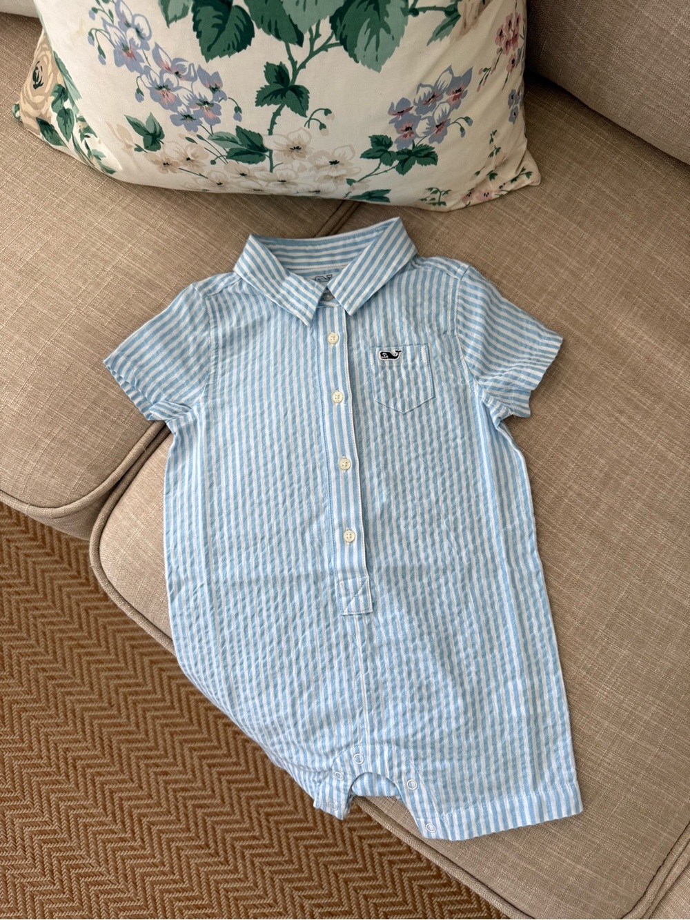 NWOT Vineyard Vines Seersucker Shortall